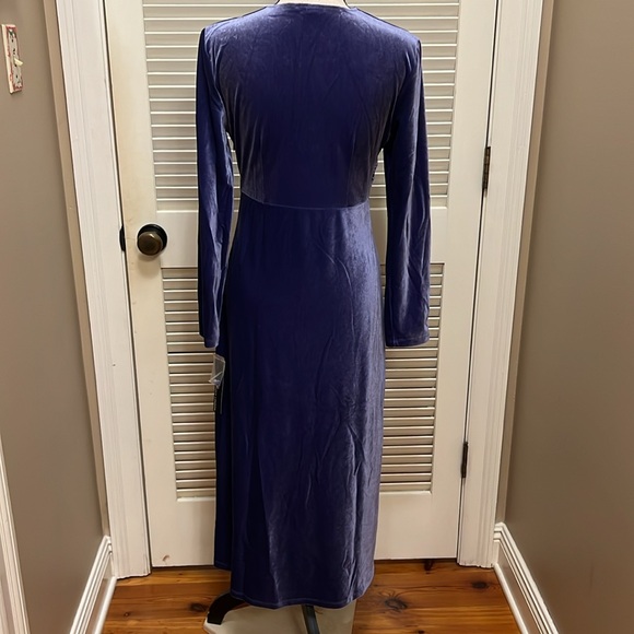Maggy London Velvet Midi Dress in Deep Wisteria, Size 8, NWT - Picture 11 of 16